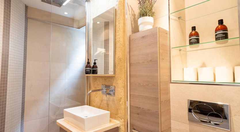 Photo of À la Seconde