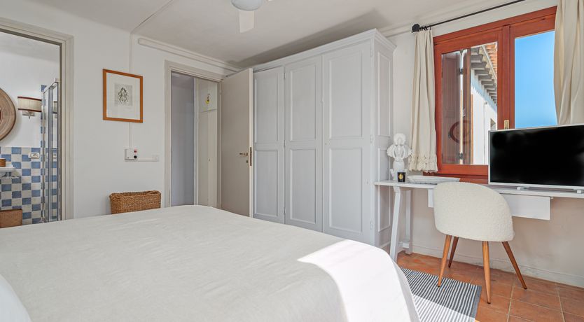 Photo of Azura Bliss