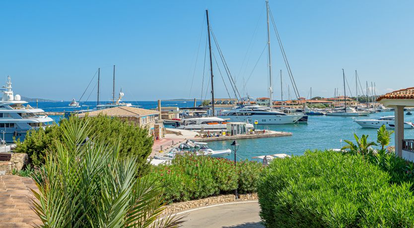 Photo of Azura Bliss