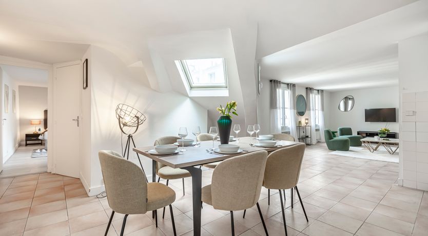 Photo of Les Plaisirs de la Vie