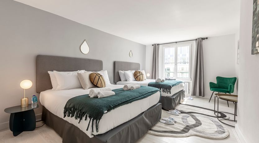 Photo of Les Plaisirs de la Vie