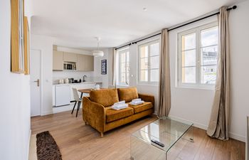 Beau Panthéon Holiday Home