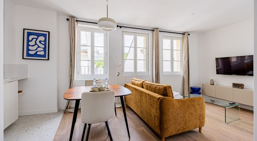 Photo of Beau Panthéon