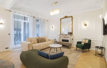 L'élégance Holiday Home