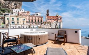 Photo of A Vista of Atrani