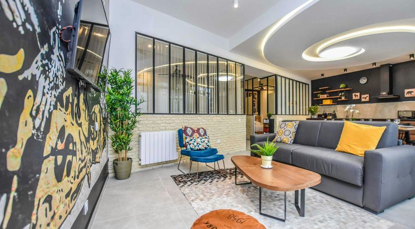 Photo of Murals in Paris