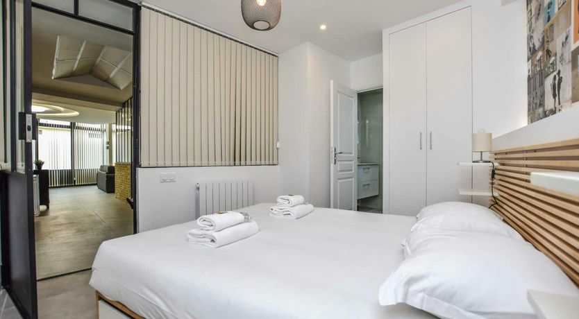 Photo of Murals in Paris