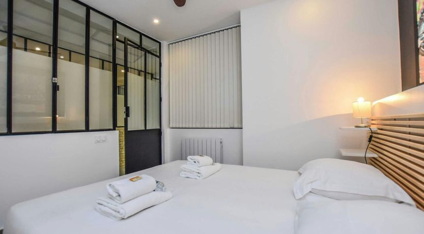 Photo of Murals in Paris