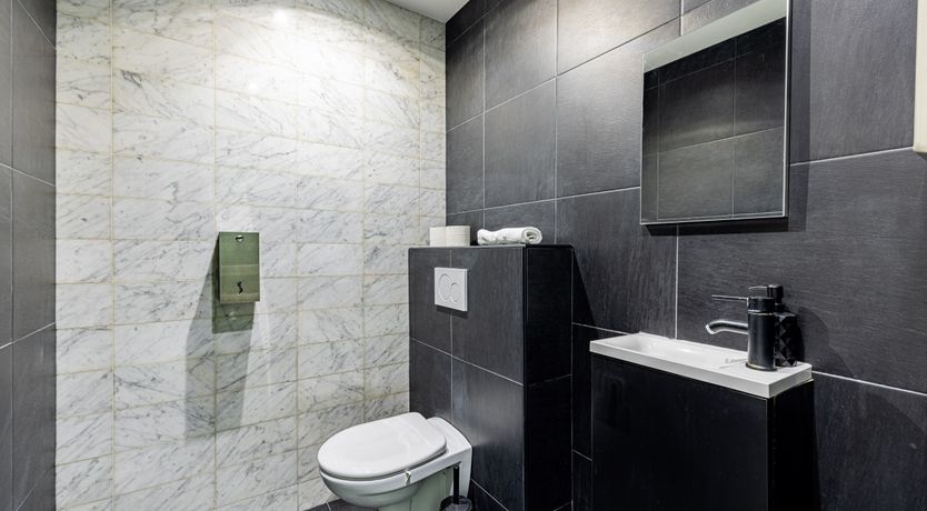 Photo of Parisian Velvet