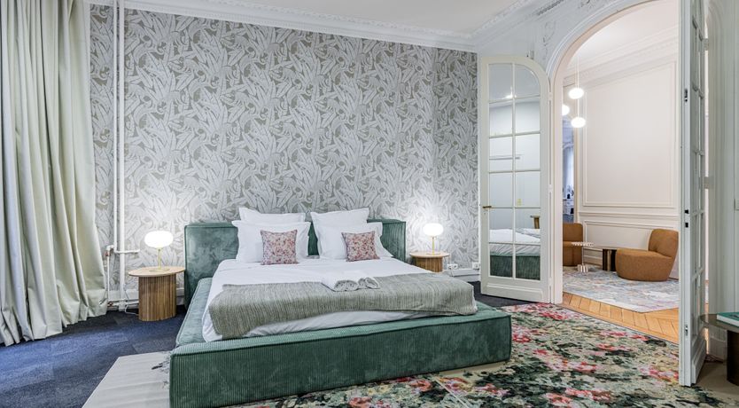 Photo of Parisian Velvet