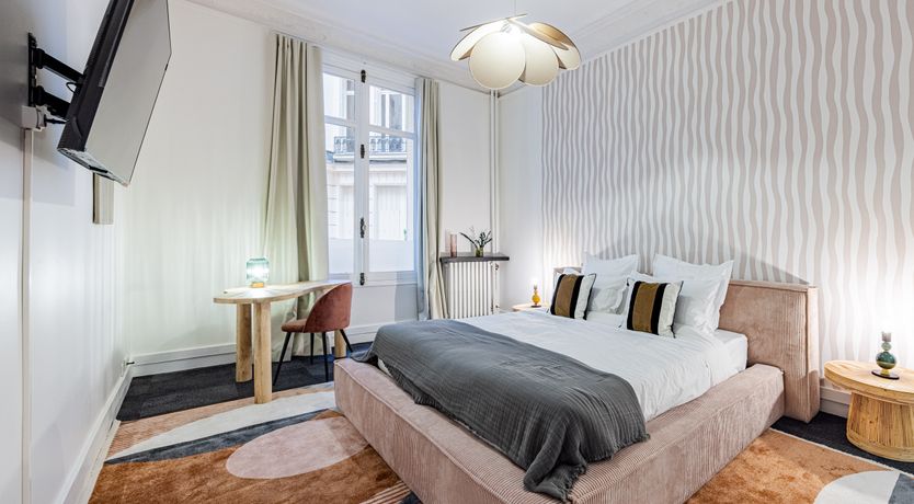 Photo of Parisian Velvet