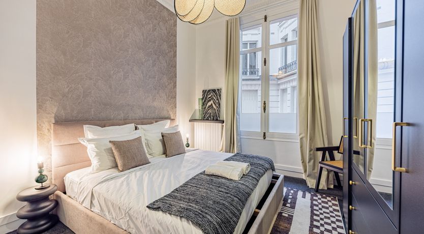 Photo of Parisian Velvet