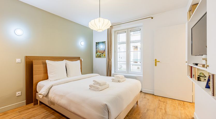 Photo of Montmartre Delight