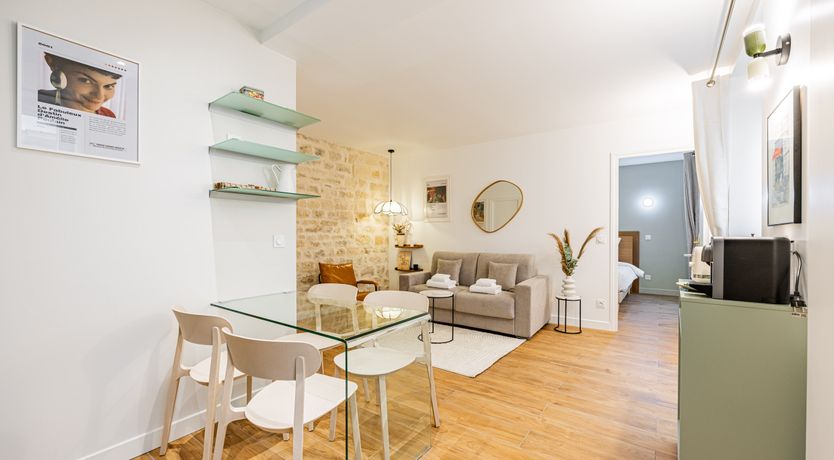 Photo of Montmartre Delight