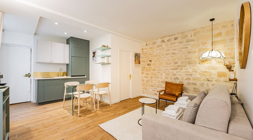 Photo of Montmartre Delight