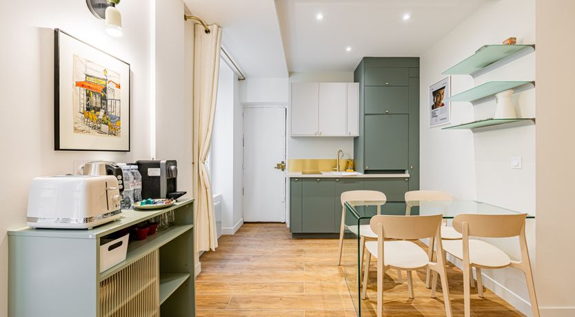 Photo of Montmartre Delight