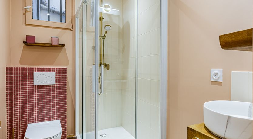 Photo of Montmartre Delight