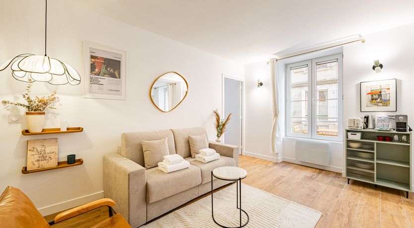 Photo of Montmartre Delight