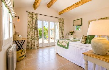 Summer in Provence Holiday Home