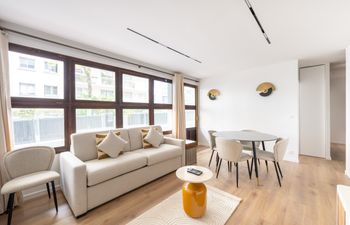 A Parisian Hideout Holiday Home