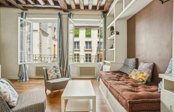 The Marais Charm Holiday Home