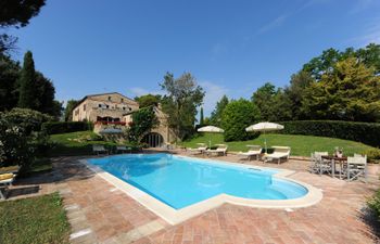 Italian Symphony Holiday Home