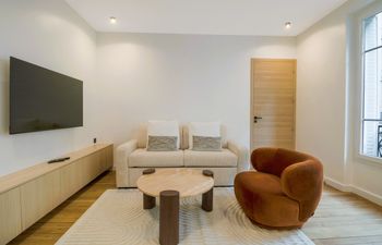 Tour de Triomphe Holiday Home