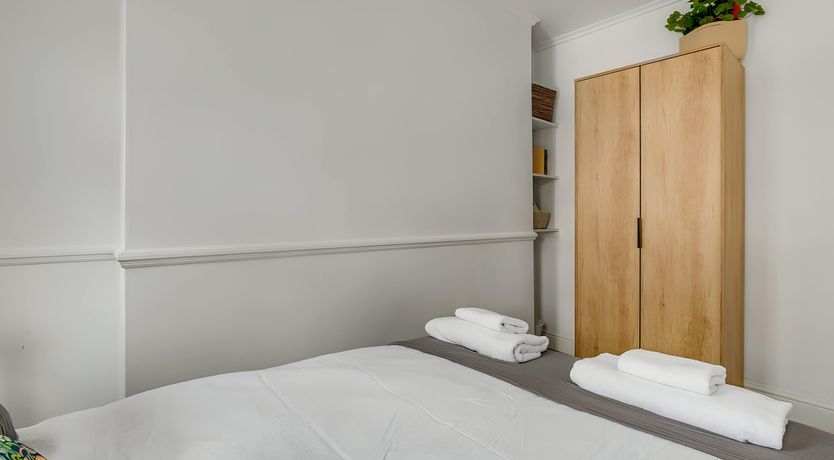 Photo of High Street Kensington