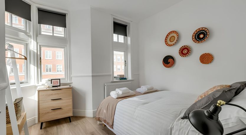 Photo of High Street Kensington