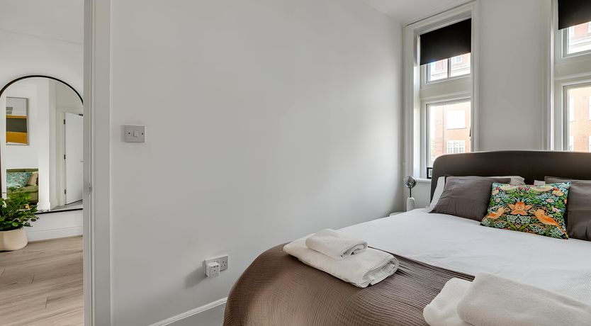 Photo of High Street Kensington