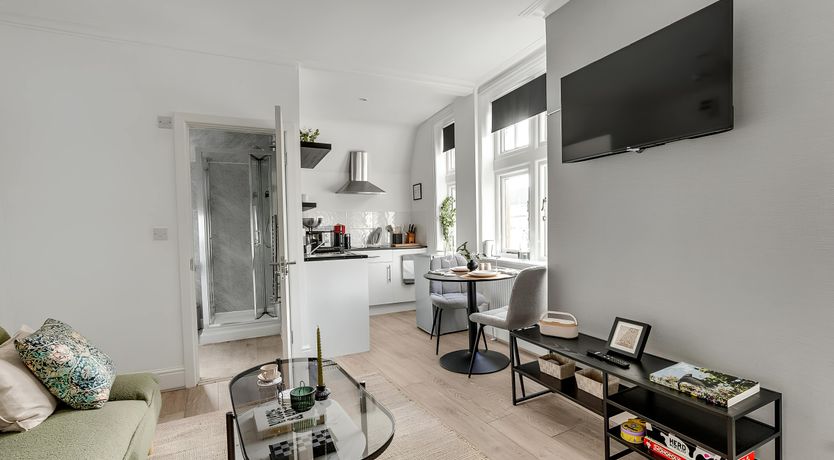 Photo of High Street Kensington