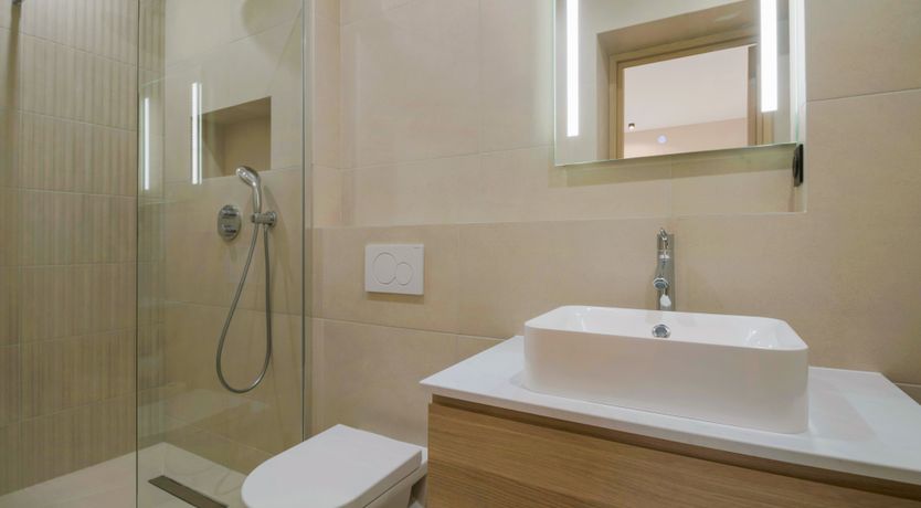 Photo of Around the Arc