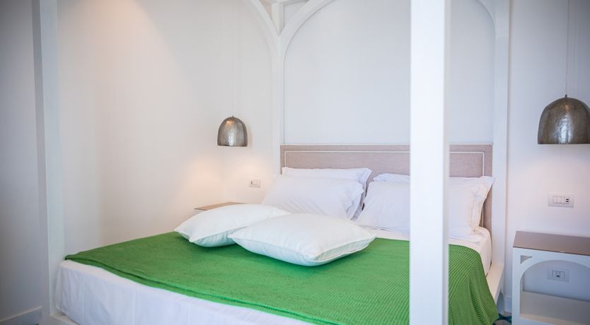 Photo of Sorrento Jewel