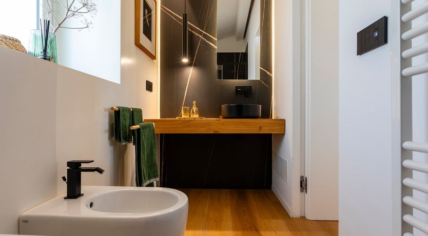 Photo of Modica Jewel