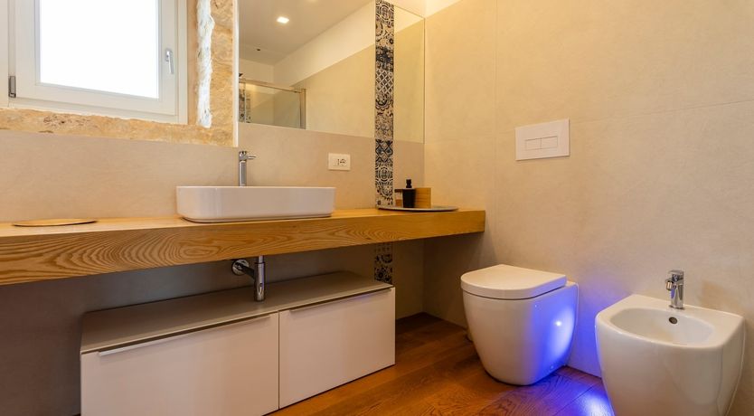 Photo of Modica Jewel