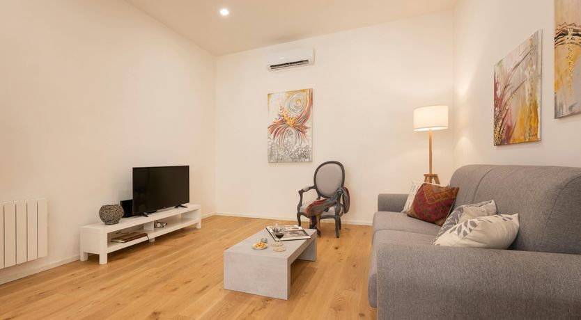 Photo of Florentine Flourish