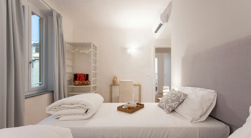 Photo of Florentine Flourish