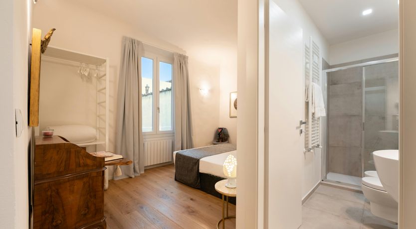 Photo of Florentine Flourish