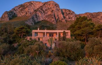 Sicilian Marvel Holiday Home