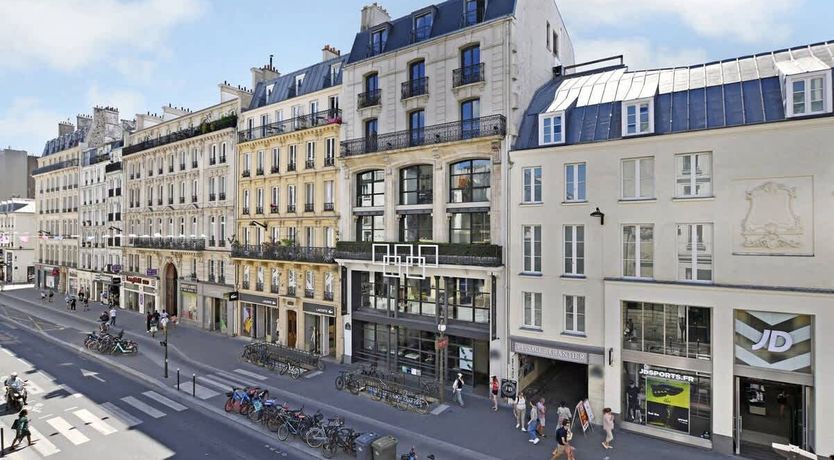 Photo of Bastille Dreams