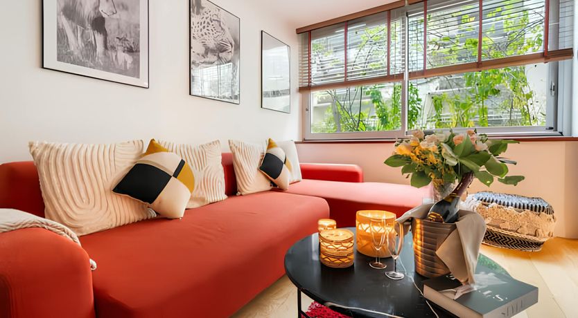 Photo of Promenade in Paris