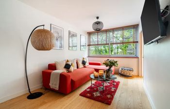 Promenade in Paris Holiday Home