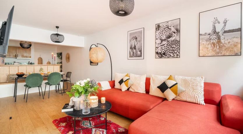 Photo of Promenade in Paris