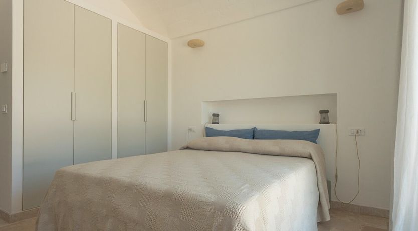 Photo of Levante Stones