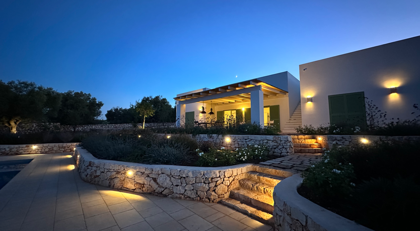 Photo of Levante Stones