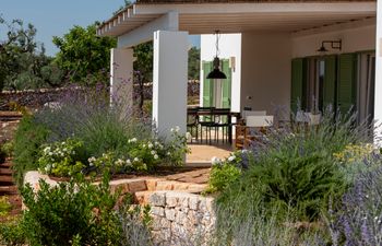 Levante Stones Holiday Home