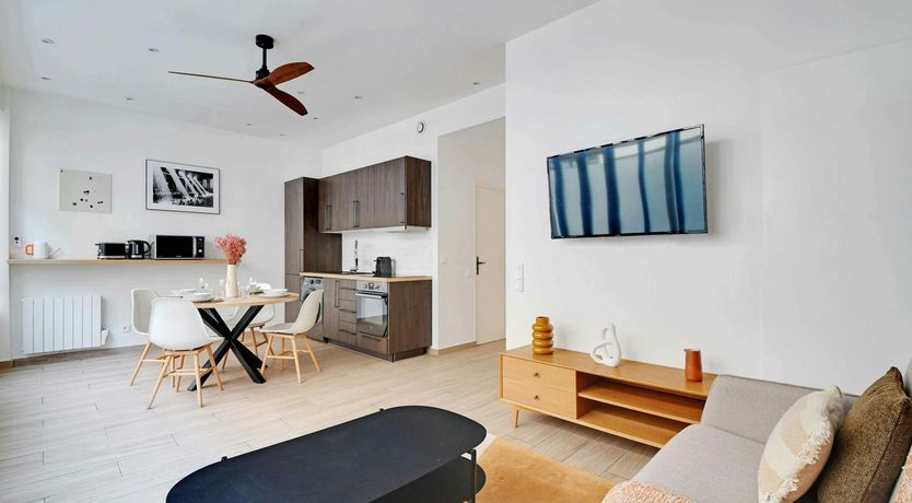 Photo of Histoire Parisienne