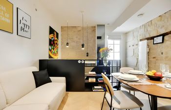 Le Secret du Marais Holiday Home