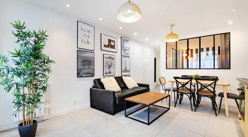 Photo of Parisian Monochromatic