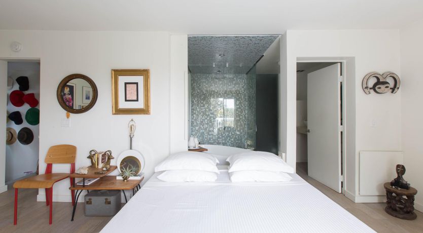 Photo of Canalside Charisma